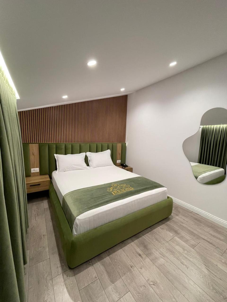 Reign Hotel Vore Ngoại thất bức ảnh